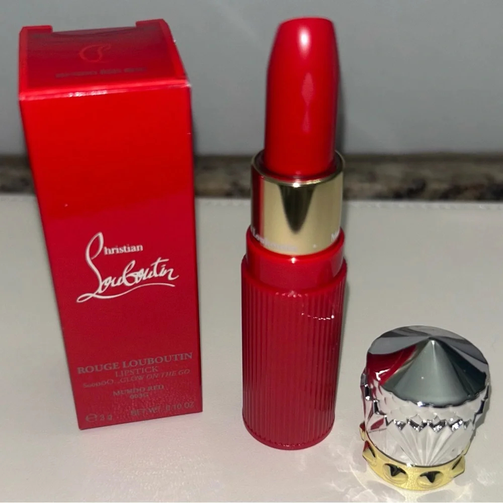 Christian Louboutin Red Lipstick -… Glow on the go— Mundo Red 003G🥳🥳❌❌